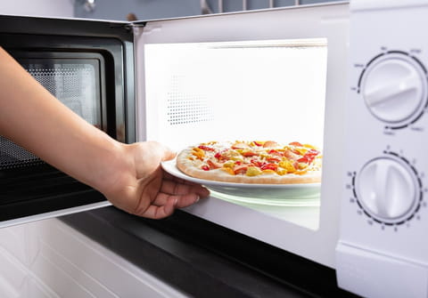 La plupart des gens font cette erreur avec le micro-ondes (mais elle est facile &agrave; corriger)