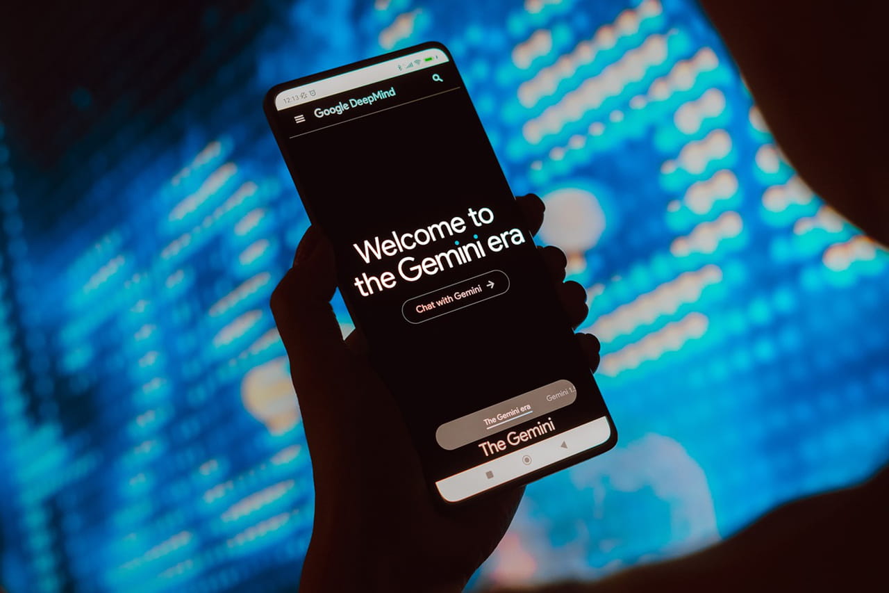 Accueil, mode sombre, conversations : Gemini s'offre une nouvelle interface sur Android
