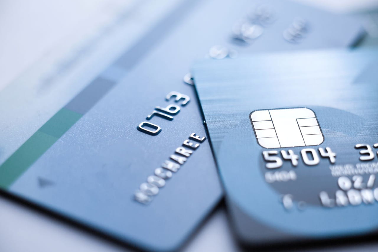 C'est la nouvelle arnaque à la mode pour piller discrètement votre compte bancaire