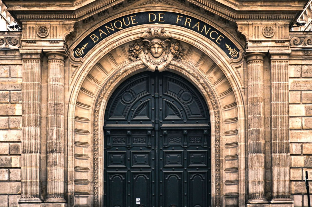 La Banque de France alerte : il ne faut plus utiliser ce service bancaire, il est trop risqué
