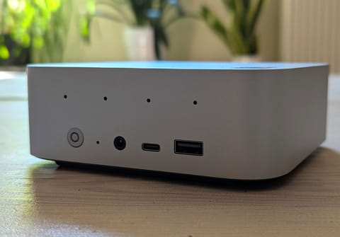 Test Beelink SER9&nbsp;Pro&nbsp;: un mini PC puissant et polyvalent avec du son