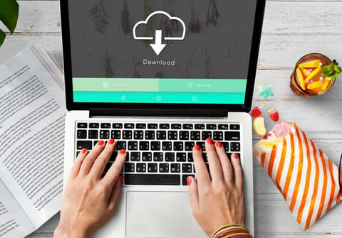 CyberGhost&nbsp;: profitez de serveurs rapides pour vos t&eacute;l&eacute;chargements anonymes (-83&nbsp;%)