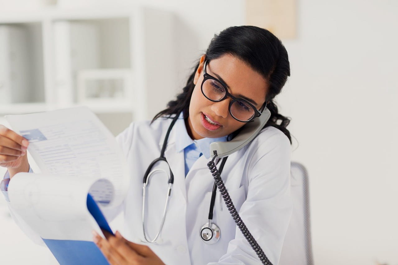 Doctolib se dote d'un assistant téléphonique pour décharger les praticiens