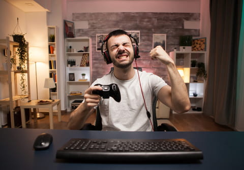 ExpressVPN vs NordVPN&nbsp;: quelle offre choisir pour jouer en ligne&nbsp;?