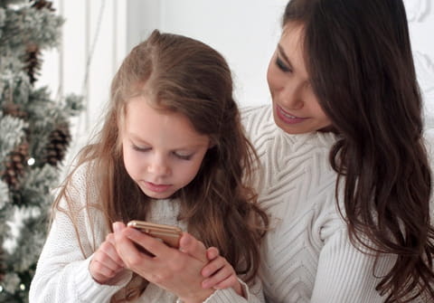 Orange lance un pack Protection Enfant inédit pour son offre SaferPhone
