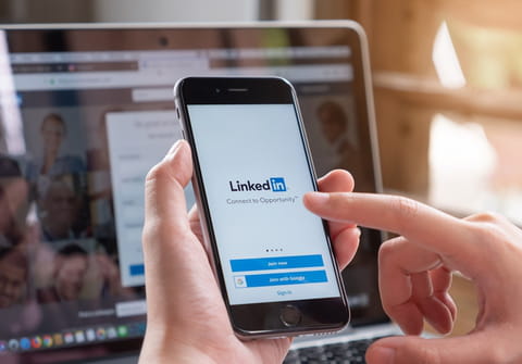 Derni&egrave;re chance d'emp&ecirc;cher LinkedIn d'exploiter vos donn&eacute;es pour entrainer son IA