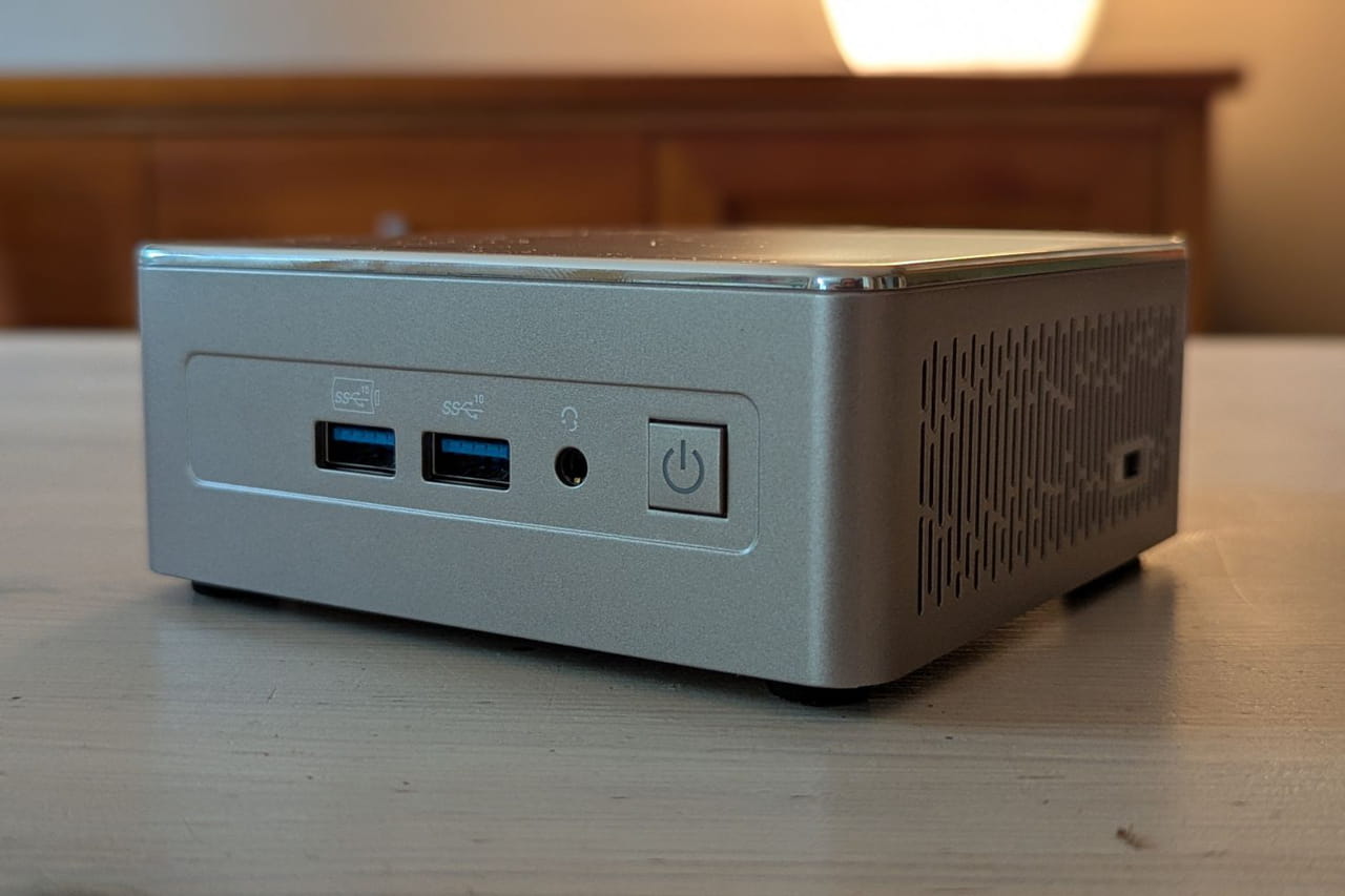 Test Geekom A5 Edition 2025 : un mini PC équilibré et silencieux à prix doux