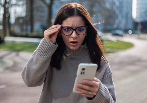 99&nbsp;99&nbsp;99&nbsp;99&nbsp;99&nbsp;: ce num&eacute;ro s'affichera pour signaler les appels frauduleux
