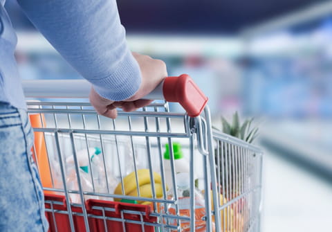 Laissez-le &agrave; l'entr&eacute;e&nbsp;: c'est le meilleur moyen de faire des &eacute;conomies en supermarch&eacute;