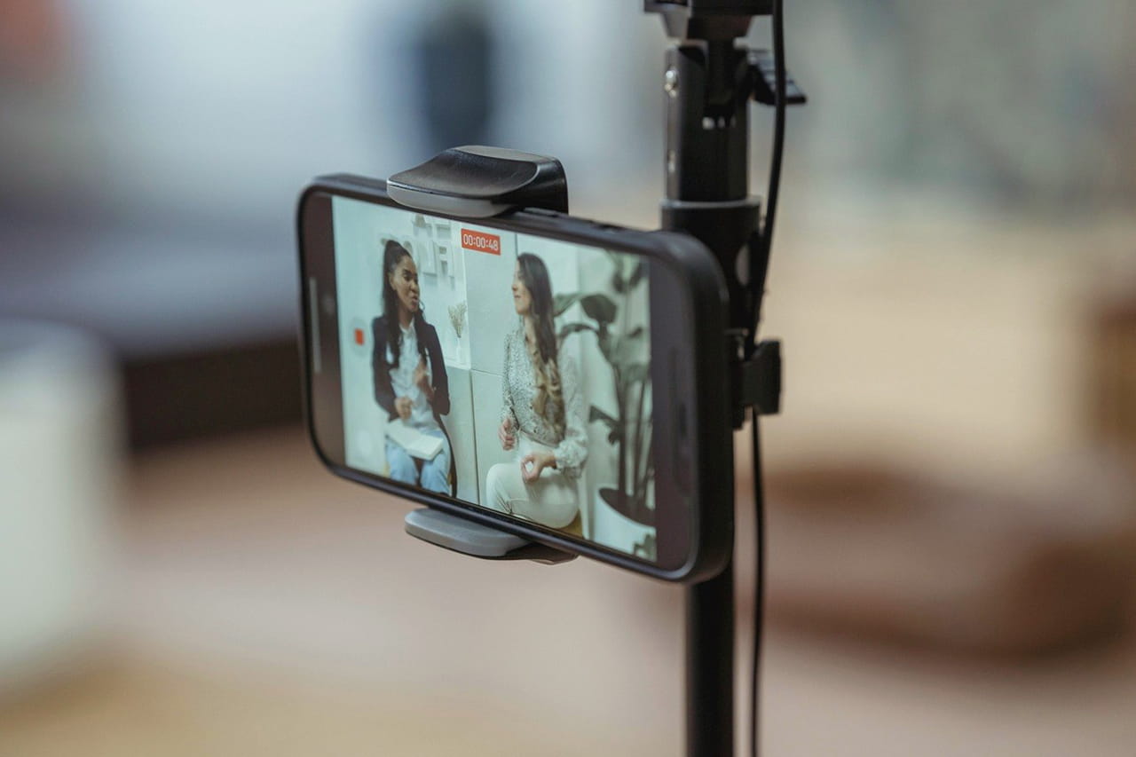 L'IA de Meta fait du doublage audio sur les vidéos Facebook et Instagram