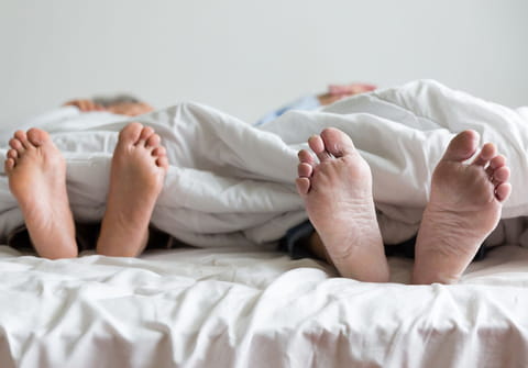 Finies les disputes au lit&nbsp;! Cette m&eacute;thode scandinave sauve le sommeil des couples