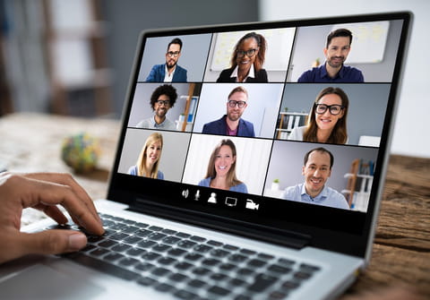 Vous n'&ecirc;tes pas assez pr&eacute;sentable pour une visio&nbsp;? Zoom va afficher votre double num&eacute;rique