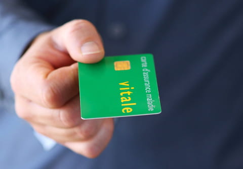 Carte Vitale V3 : attention à l'arnaque par mail !