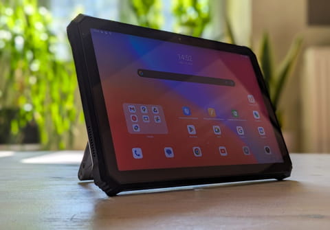 Test Blackview Active 12&nbsp;Pro 5G&nbsp;: une tablette endurcie avec un vid&eacute;oprojecteur int&eacute;gr&eacute;