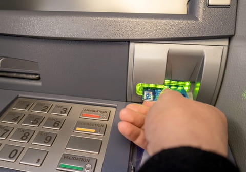 Cette astuce toute simple prot&eacute;gera votre carte bancaire en cas de vol
