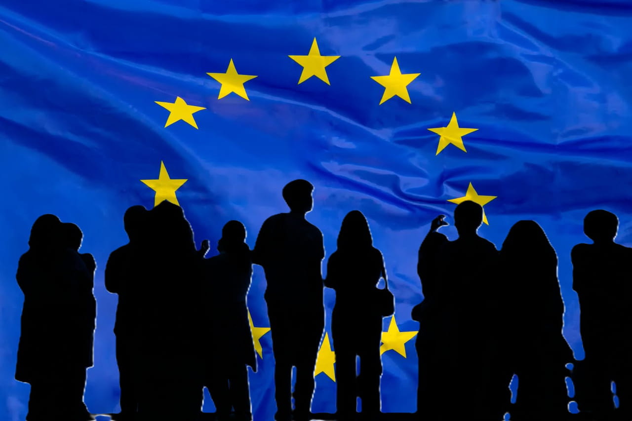 Chat Control : l'UE prépare une loi pour surveiller tous vos messages privés