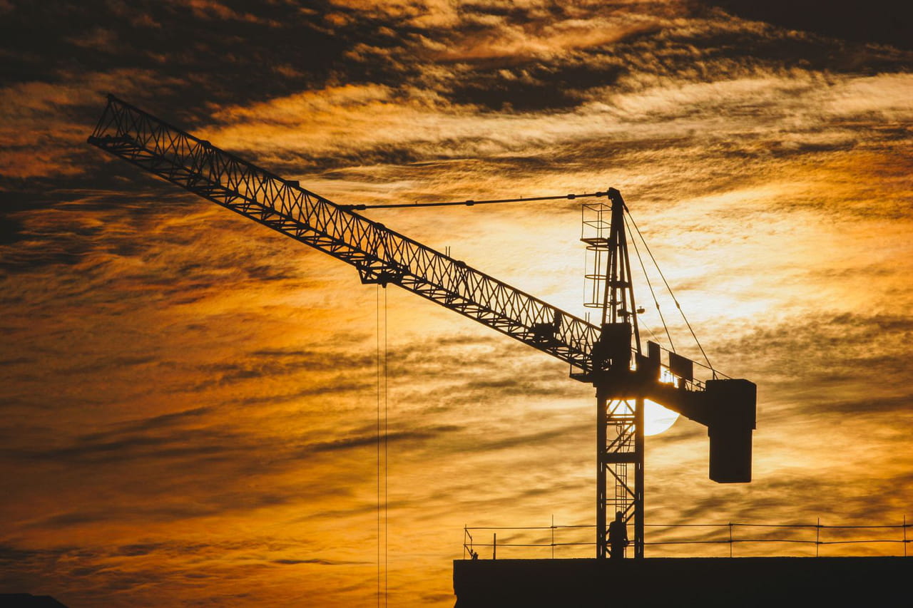 Comment des engins de chantier ont brouillé les réseaux mobiles en France pendant des années